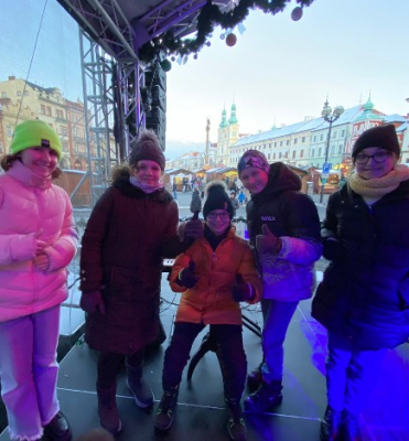 PF 2023 KLÁVESOVÉ ODDĚLENÍ ZUŠ HABRMANOVA - přeje vše nejlepší v roce 2023