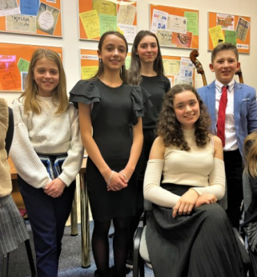  Jaro klepe na...  KLAVÍR