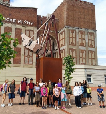 Cesta za uměním do Automatických mlýnů v Pardubicích