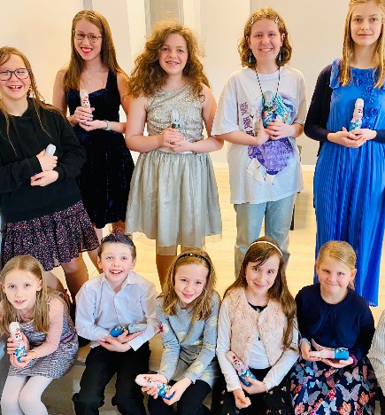 images/zus_habrmanova/clanky_fotografie/hudebne-ladeny-podvecer-klavesoveho-oddeleni-zus-habrmanova-3535.jpg#joomlaImage://local-images/zus_habrmanova/clanky_fotografie/hudebne-ladeny-podvecer-klavesoveho-oddeleni-zus-habrmanova-3535.jpg?width=435&height=468